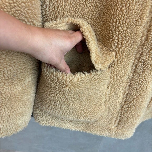 Zara Faux Fur/shearling/Fleece Jacket, Size S - Picture 6 of 12